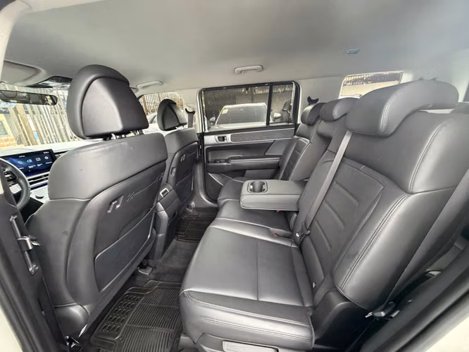 HYUNDAI SANTAFE 2025 IMPECABLE COMO NUEVO