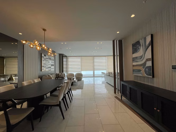 EXCLUSIVO APARTAMENTO EN ALQUILER AMOBLADO PH THE TOWERS G.S - Imagen 12