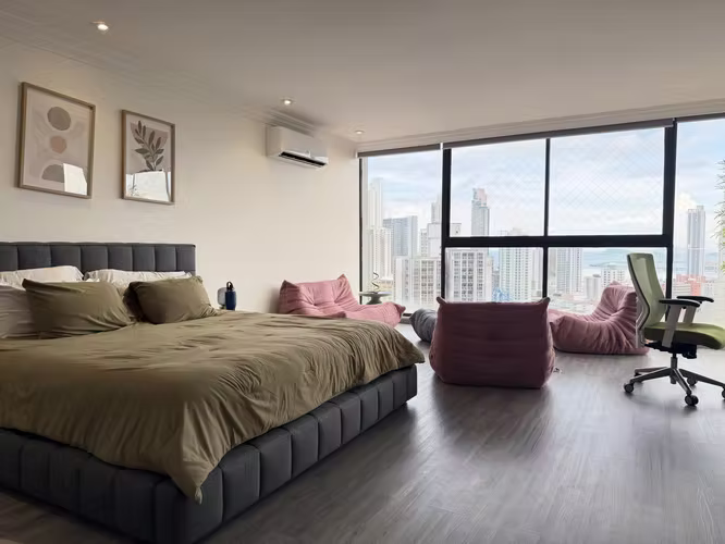 ESPECTACULAR APARTAMENTO DE 384 m² EN LA CRESTA | VISTAS IMPRESIONANTES DE LA CIUDAD - Imagen 8