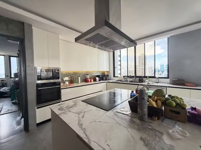 ESPECTACULAR APARTAMENTO DE 384 m² EN LA CRESTA | VISTAS IMPRESIONANTES DE LA CIUDAD - Imagen 4