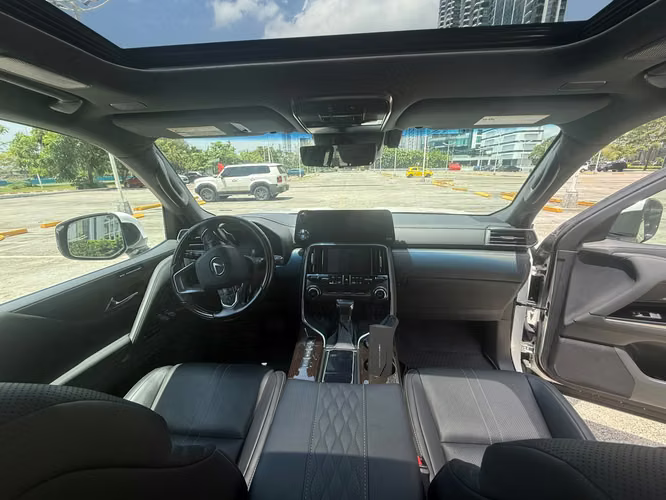 2023 LEXUS LX600 ULTRA LUXURY - Imagen 10