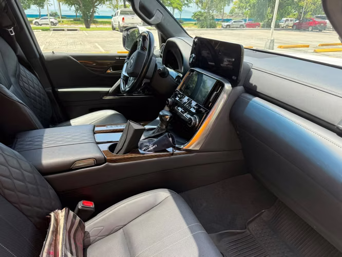 2023 LEXUS LX600 ULTRA LUXURY - Imagen 9