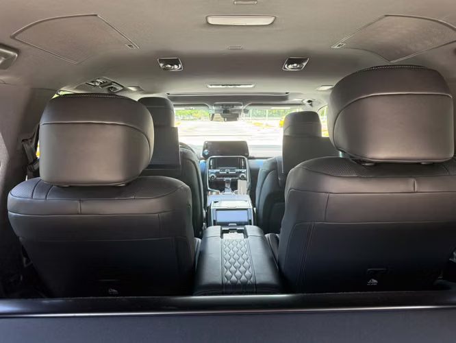 2023 LEXUS LX600 ULTRA LUXURY - Imagen 6