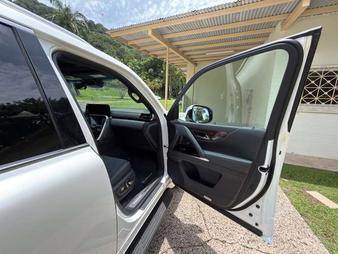 2023 LEXUS LX600 VIP ULTRA LUXURY