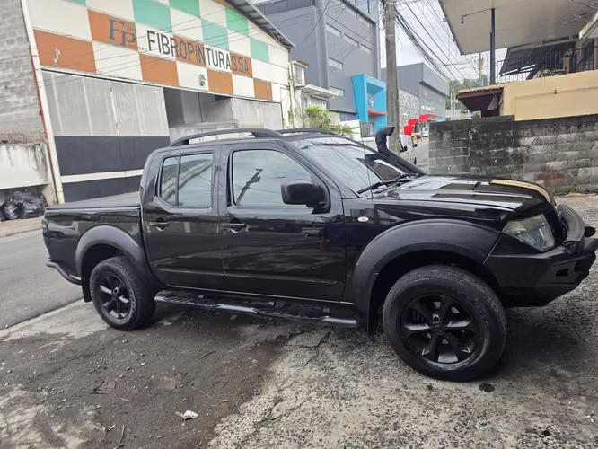 NISSAN NAVARA 2013 AUTOMATICA 4 X 4 UNICO DUENO