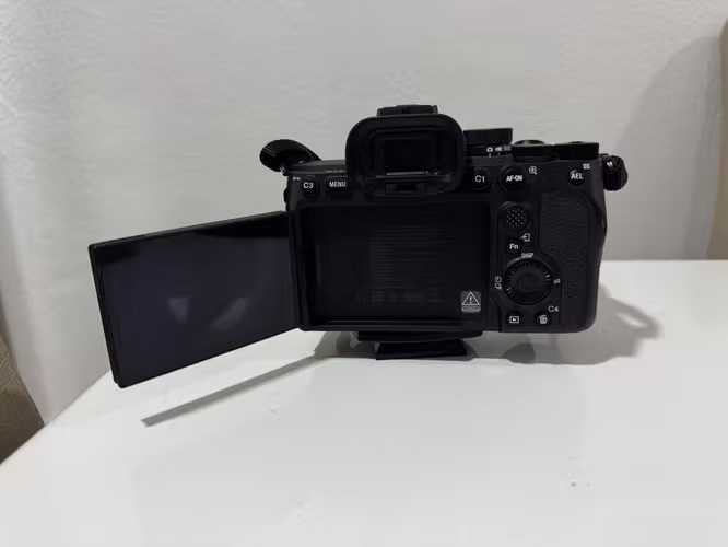 Sony alpha 7 IV con lente Sony 16-35mm fe2.8 GE