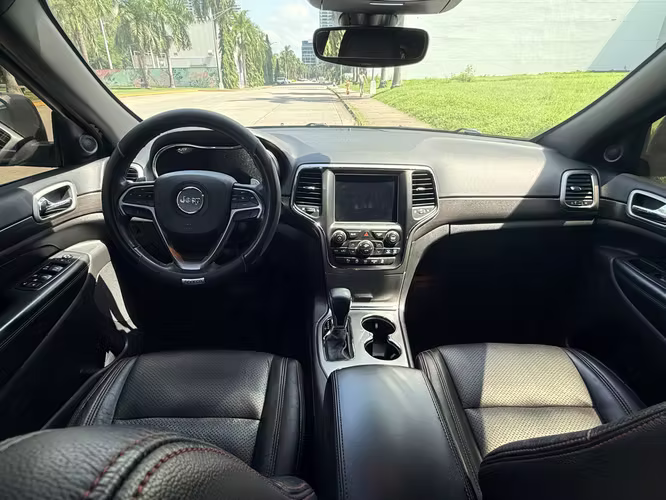 Jeep Grand Cherokee Laredo 4x4, año 2018, comprado en Panamá. - Imagen 12