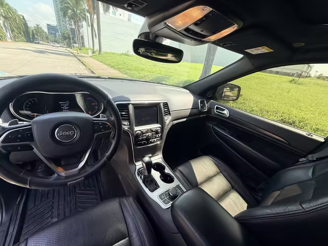 Jeep Grand Cherokee Laredo 4x4, año 2018, comprado en Panamá. - Imagen 10