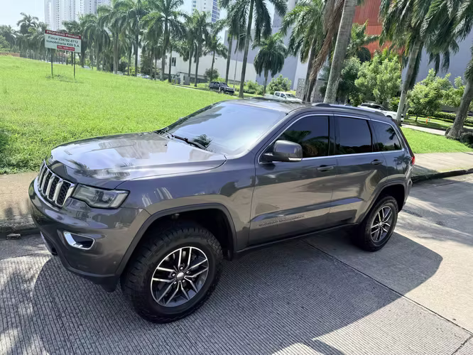 Jeep Grand Cherokee Laredo 4x4, año 2018, comprado en Panamá. - Imagen 15
