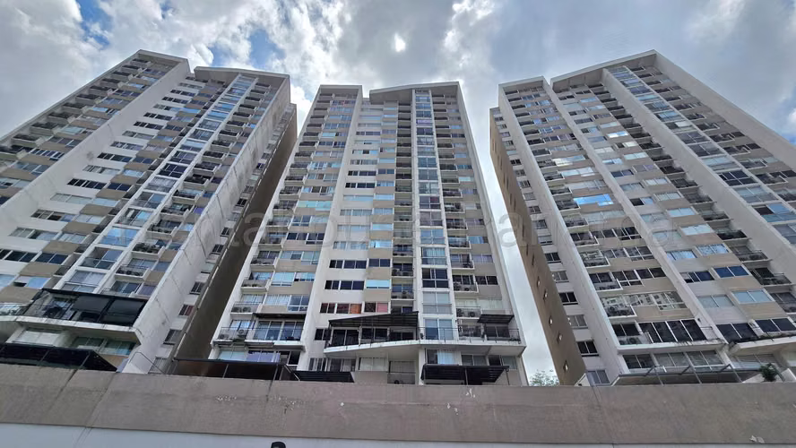 Apartment for sale in Ricardo J Alfaro MDV27-2148