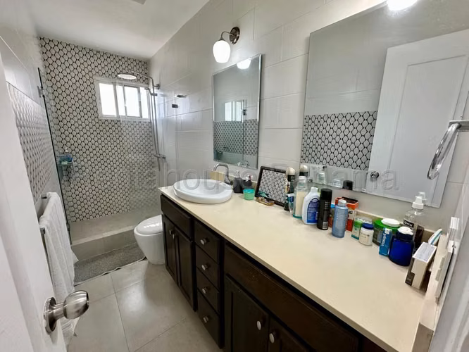Apartamento en Venta en Altos del Golf. PH VILLA GABRIELA. 27LDC2145 - Imagen 17