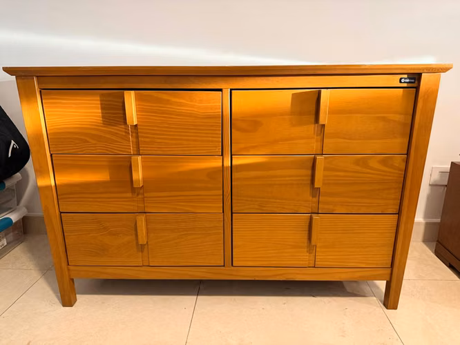 ¡FINAL SALE! Gavetero Moderno de Madera de Pino – Solo US$65 - Imagen 2