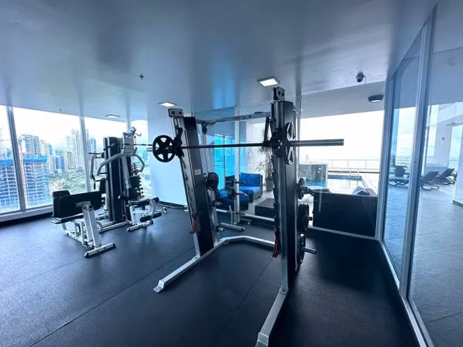 VENDO APARTAMENTO DE LUJO EN AVENIDA BALBOA FRENTE AL MAR PH DESTINY - Imagen 9