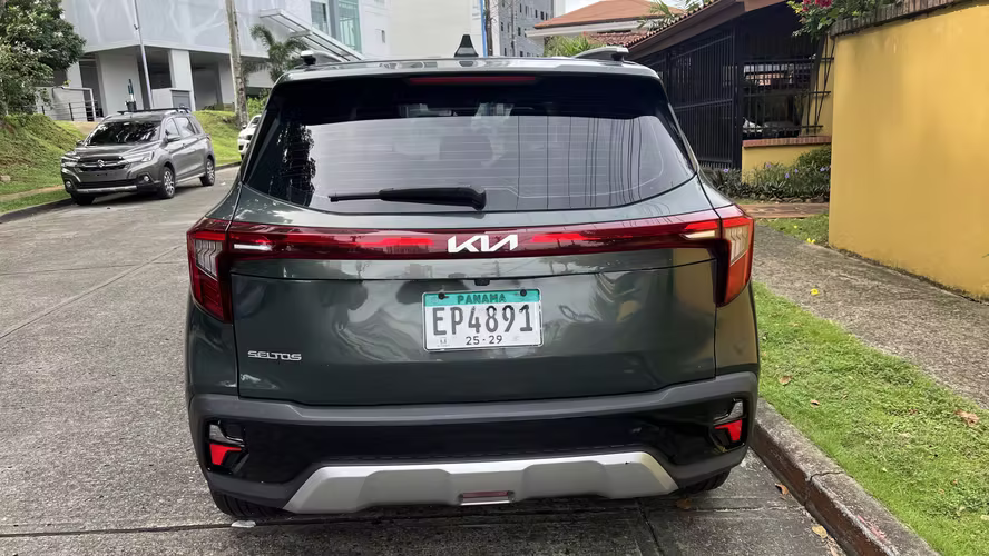 Vendo Kia Seltos año 2025 full extra - Imagen 4