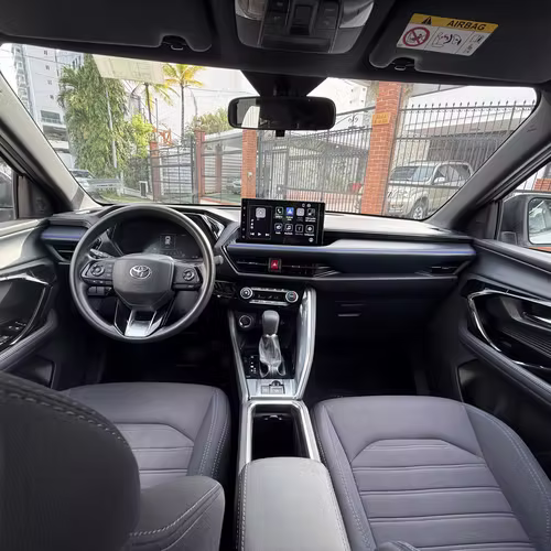 Vendo yaris cross año 2025