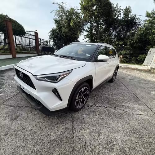 Vendo yaris cross año 2025