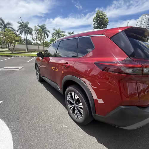 Vendo Nissan Xtrail año 2023 7 puesto full extra - Imagen 6