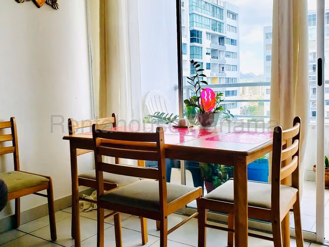 Céntrico Apartamento en Venta en San Francisco 27PPM2152