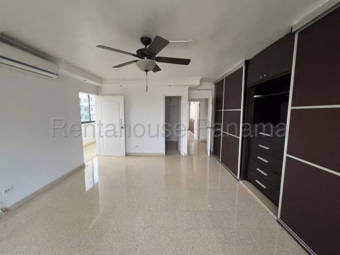 Amplio Apartamento en Venta en el Cangrejo 27PPM2161