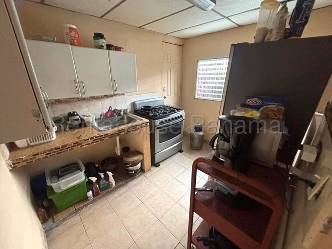 Espaciosa Casa en Venta en Pueblo Nuevo 27PPM2144