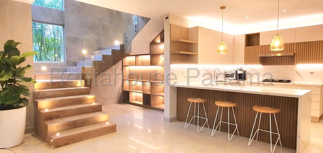 Espectacular Casa en Venta en Coclé 27PPM2157