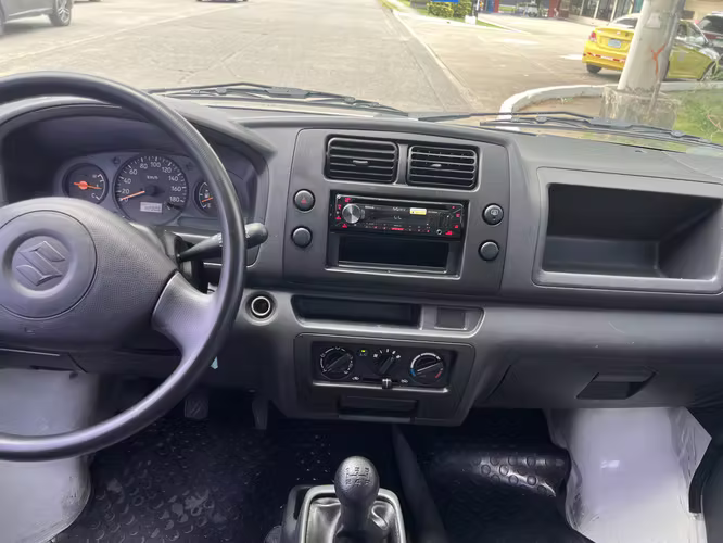 Vendo panel Suzuki Apv año 2024 - Imagen 12