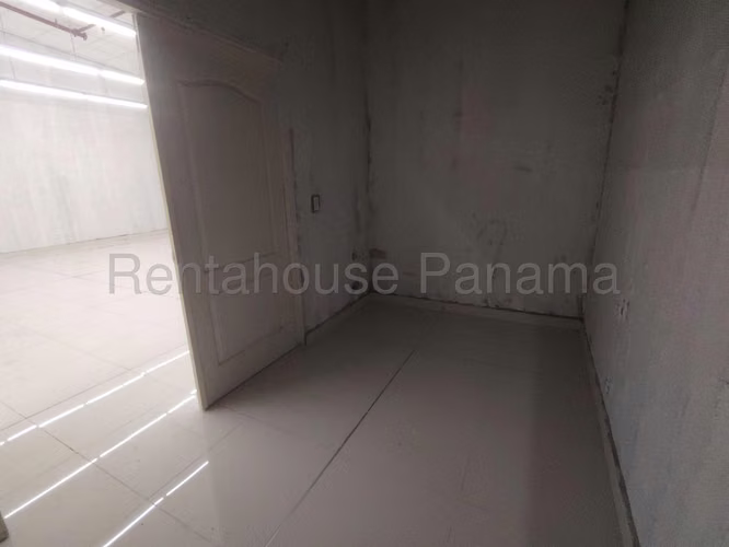 Local Comercial de 563mtr2 en Alquiler en Costa Sur 27PPM1169 - Imagen 3