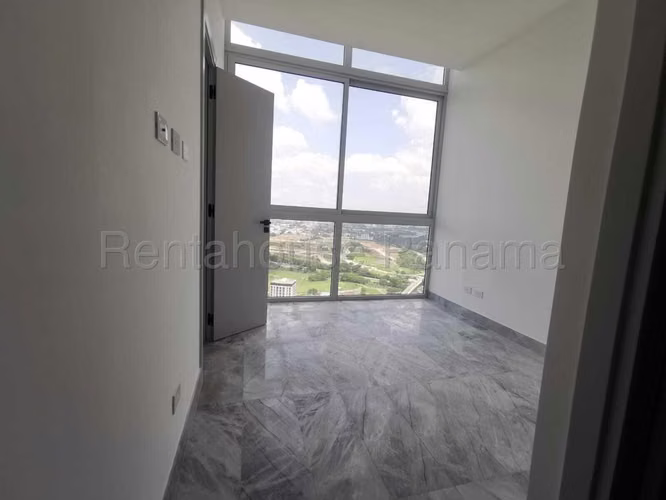 Ivy Tower, Santa María Golf & Country Club 27YCG2176