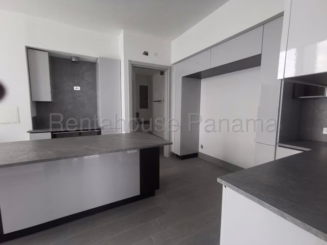 Ivy Tower, Santa María Golf & Country Club 27YCG2176