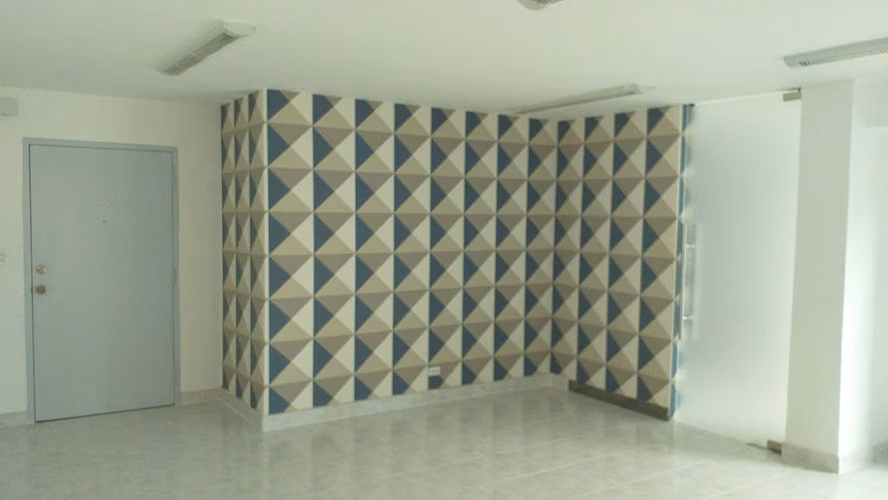 ALQUILAMOS OFICINA DE 200 METROS EN MARBELLA U$1,800 - Imagen 2