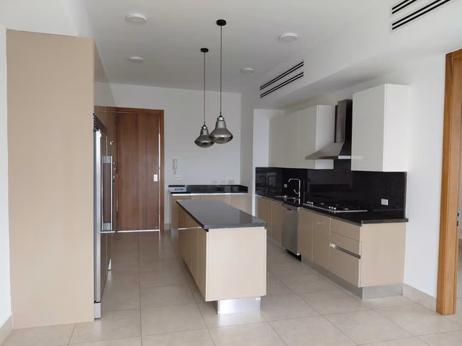 Se Vende Apartamento Piso Alto PH Aqua Costa del Este, Panamá