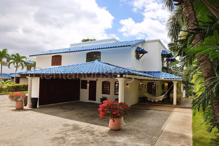Venta de Casa Familiar en Playa Blanca 27*2105Mfk