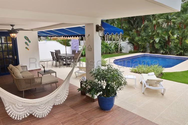 Venta de Casa Familiar en Playa Blanca 27*2105Mfk