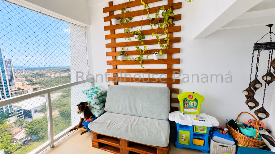 Apartamento en venta en Bellavista - 2 niveles LR