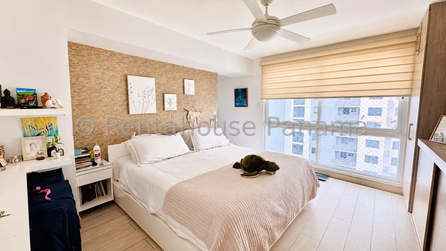 Apartamento en venta en Bellavista - 2 niveles LR