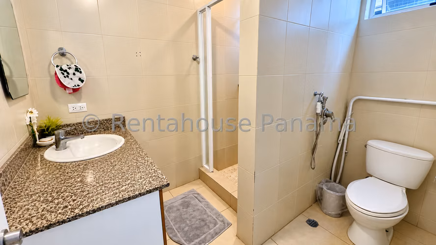 Apartamento en venta en Bellavista - 2 niveles LR