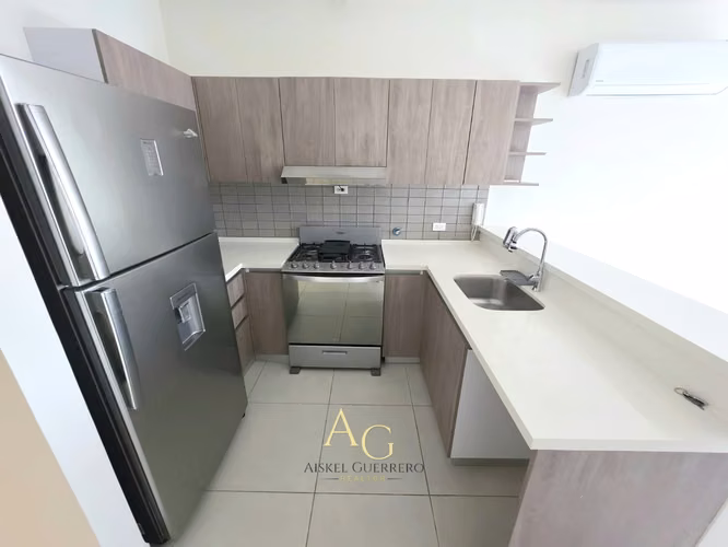 APARTAMENTO EN ALQUILER – LÍNEA BLANCA – COCO DEL MAR - Imagen 2