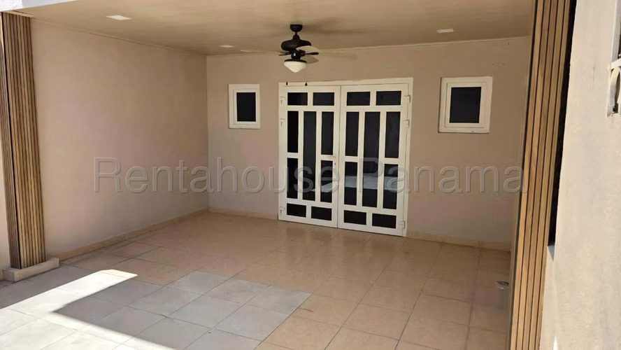 Casa en Venta en Brisas Del Golf.