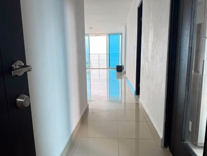 Venta de apartamento/ Vista al mar /Excelente ubicación