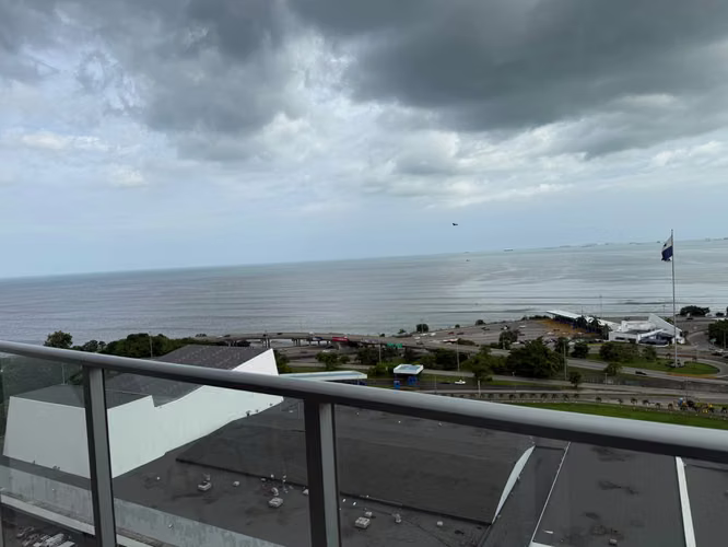 Venta de apartamento/ Vista al mar /Excelente ubicación
