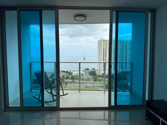 Venta de apartamento/ Vista al mar /Excelente ubicación