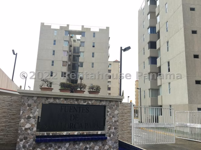 Venta de Apartamento en Transistmica Ph Fuentes de Mallorca KC - Imagen 16