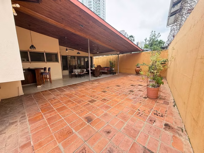 Venta de Casa en Urb. Villa Lilla, San Francisco