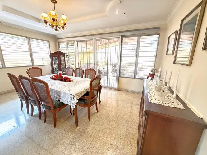 Venta de Casa en Urb. Villa Lilla, San Francisco