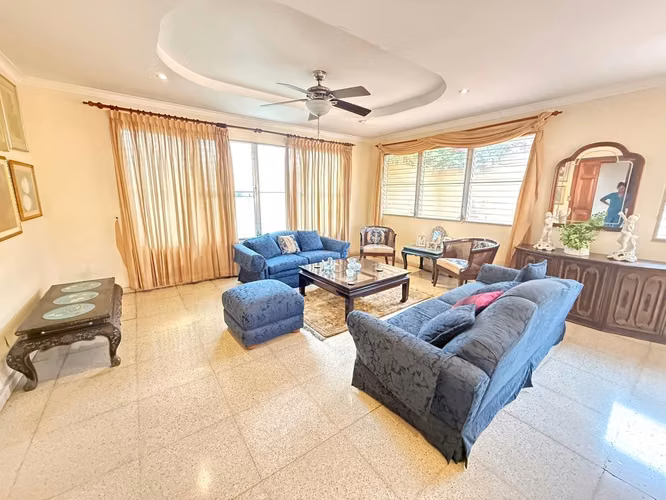 Venta de Casa en Urb. Villa Lilla, San Francisco