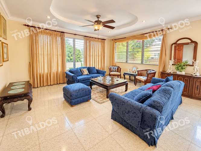 Venta de Casa Unifamiliar en San Francisco | 3 Recámaras, Amplia Terraza y 2 Estacionamientos