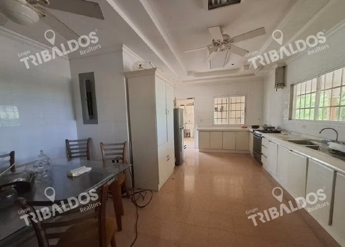 Venta de Casa tipo Chalet con Terreno en La Chorrera