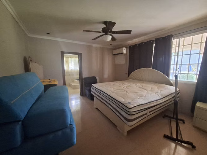 Venta de Casa tipo Chalet con Terreno en La Chorrera - Imagen 12
