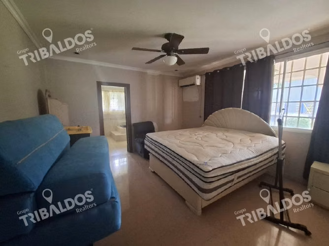 Venta de Casa tipo Chalet con Terreno en La Chorrera