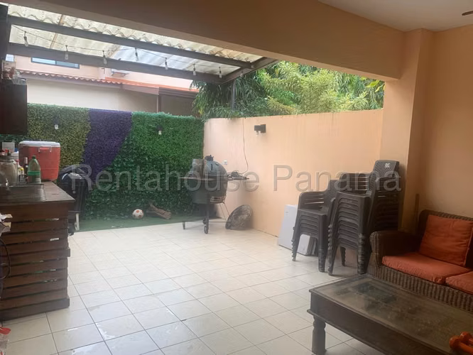 Vendo Casa de 179m2 en Panama Pacifico Woodlands 26-3532SRZ